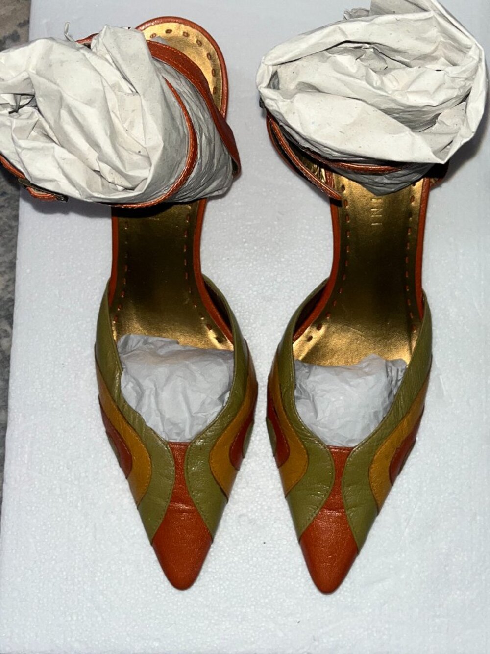 Gianni Bini Orange Green Yellow Wave-Accent Pointed Toe Heels - Picture 9 of 11